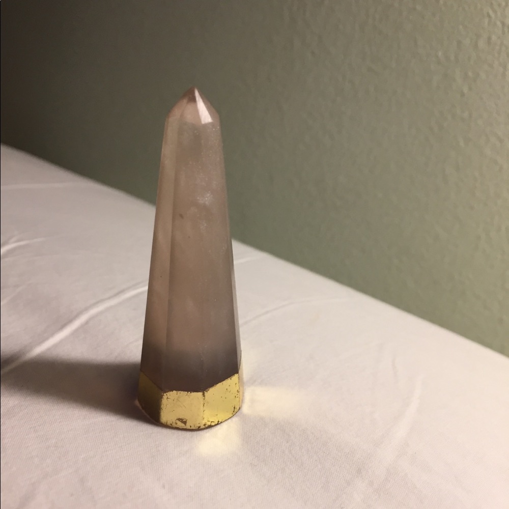 Crystal ring holder